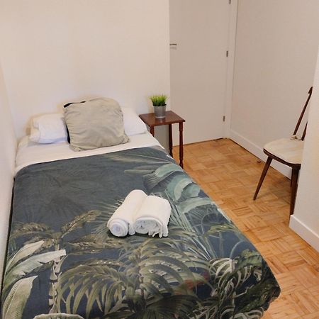Habitacion Confort En Chamartin Мадрид Екстер'єр фото